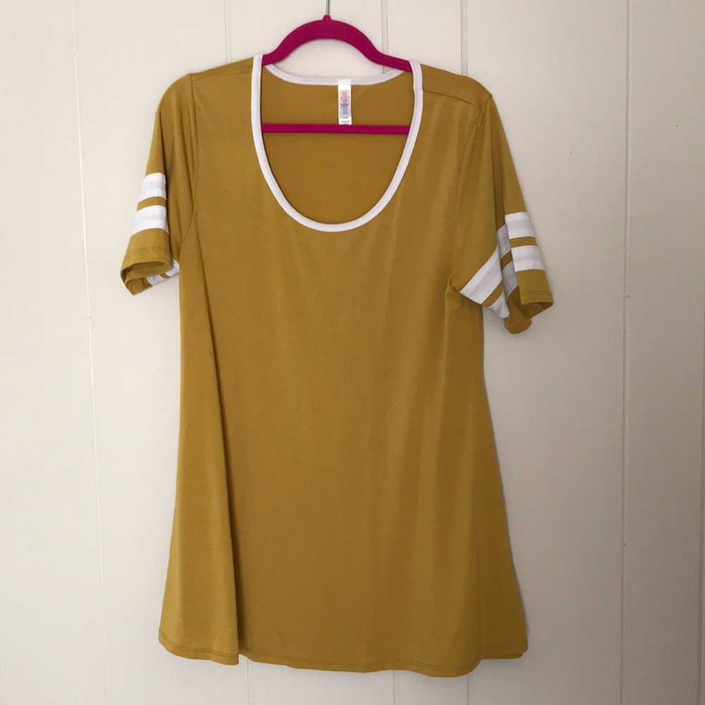 LuLaRoe Perfect Tee